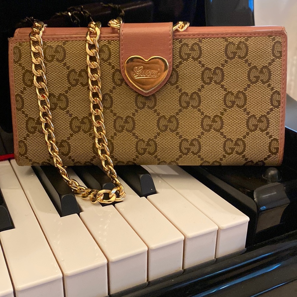 EUC Gucci
